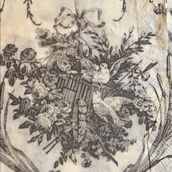 Think Dior ❤️ - Picture 2 of 3